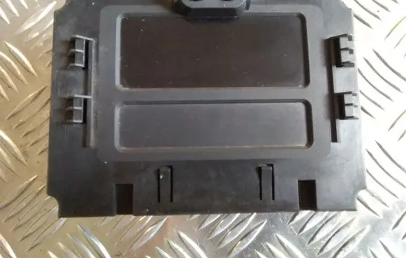 Opel Zafira A Screen/display/small screen 090589755 5WK7470 75500303030