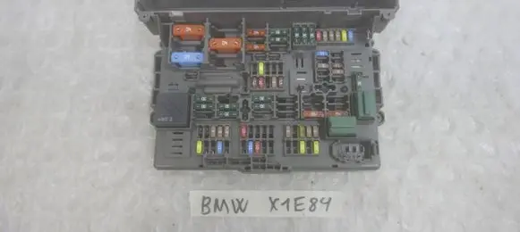 BMW X1 E84 Fuse module 7925000004 9119446 90204382