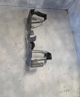 Nissan Murano Z51 Fender mounting bracket