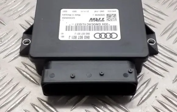 Audi A5 Sportback 8TA Hand brake control module 8K0907801J