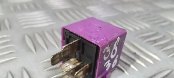 BMW 5 E39 Other relay 61361388911 6136-1388911