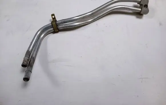 Chevrolet Corvette C5 Engine coolant pipe/hose