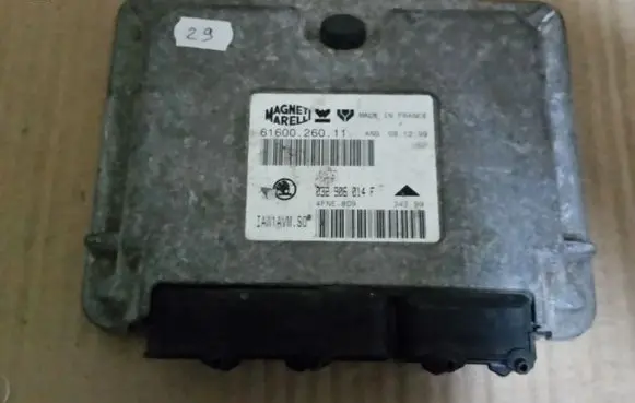 Skoda Octavia Mk1 (1U) Engine control unit/module 032906014F 6160026011 4FNE8D9
