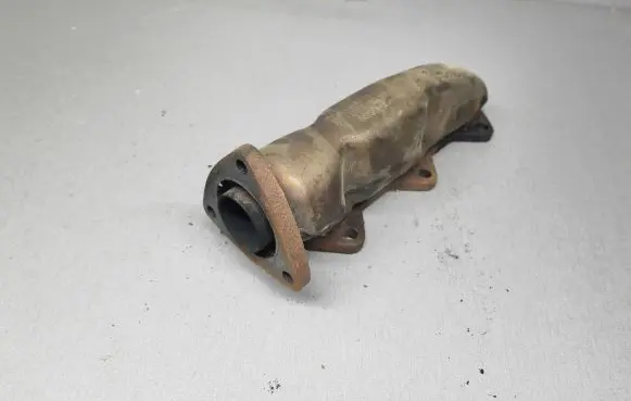 Audi A6 S6 C5 4B Exhaust manifold 059253033C
