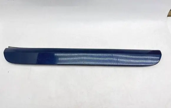 Mercedes-Benz ML W163 Tailgate trim A1637400707