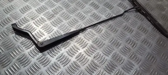 Volvo S40, V40 Front wiper blade arm