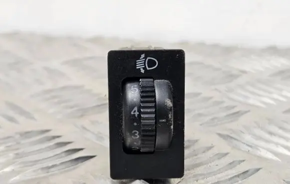 Toyota Corolla Verso AR10 Light switch 11772 118C04