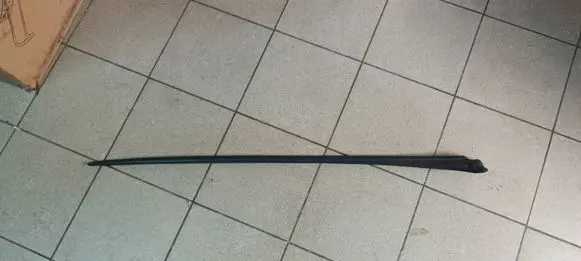 Peugeot 5008 Windshield trim 96858535