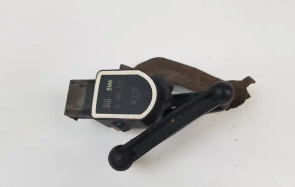 BMW 3 E90 E91 Rear height level sensor lever 6763735