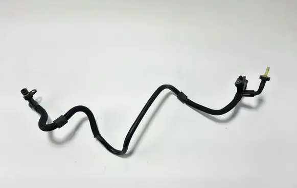 Volkswagen Golf VII Vacuum line/pipe/hose 04L129456E