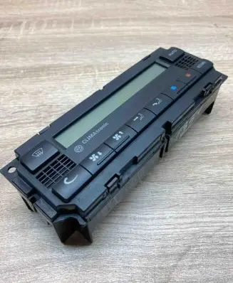 Volkswagen PASSAT B5 Climate control unit 3B2907044J