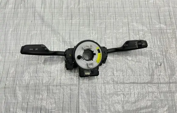 Alfa Romeo Giulia Wiper turn signal indicator stalk/switch