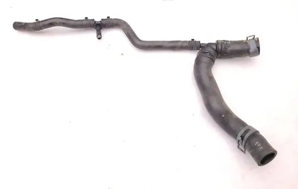 Engine coolant pipe/hose