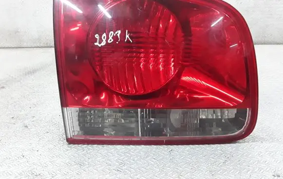 Volkswagen Touareg I Tailgate rear/tail lights 28269003