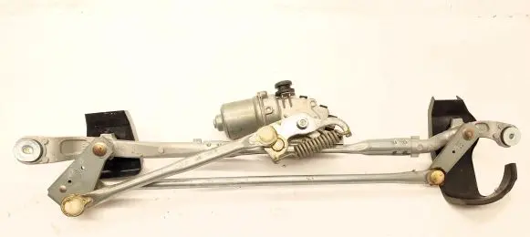 Toyota RAV 4 (XA50) Front wiper linkage and motor 8511042270
