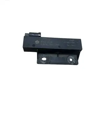 Dodge Challenger Aerial antenna amplifier 68068148AA 2840864100300 P68068148AA