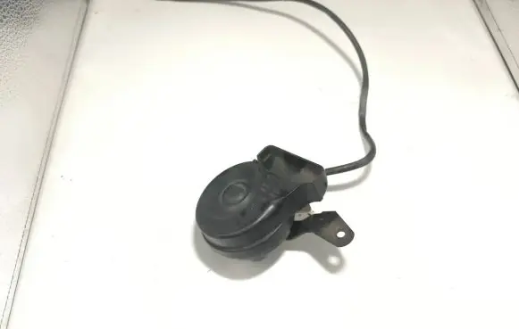 Mercedes-Benz E W211 Horn signal 0055307 3755307 T01S0790