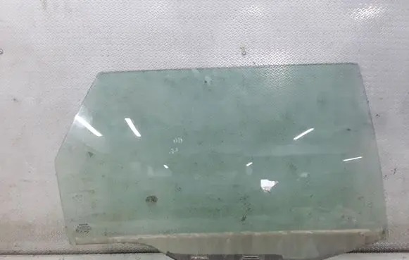 Toyota Avensis T220 Rear door window glass