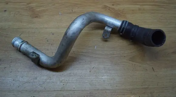 Audi R8 42 Engine coolant pipe/hose 420121455