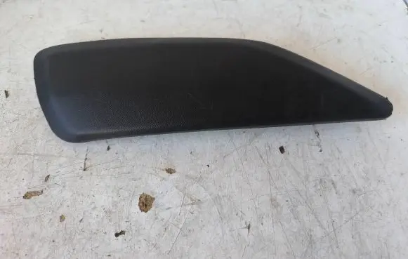 Chevrolet Camaro Front door card panel trim L0247577AB BBS505804