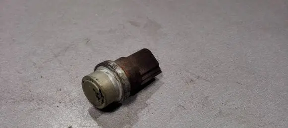 Coolant temperature sensor