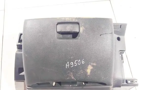 Citroen C4 Grand Picasso Glove box 9654245677 96584m
