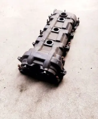 Dodge RAM Rocker cam cover 05184068AK
