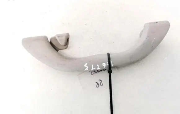 Audi A4 S4 B5 8D Rear interior roof grab handle 8D0857607G