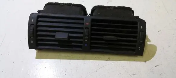 BMW 3 E46 Dash center air vent grill 8370741 831895