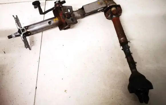 Toyota Avensis Verso Steering wheel axle