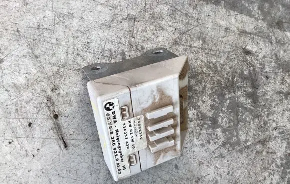 BMW 5 E39 Fuse box set 55892110