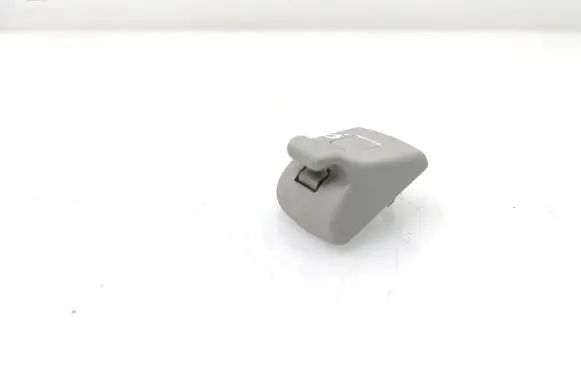 Sun visor clip/hook/bracket