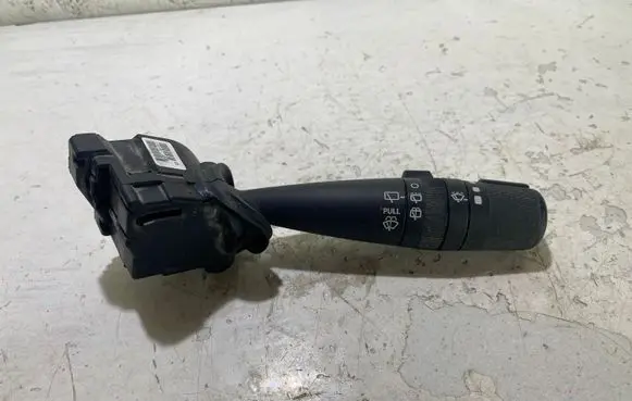 Dodge Journey Front wiper blade arm 214867205