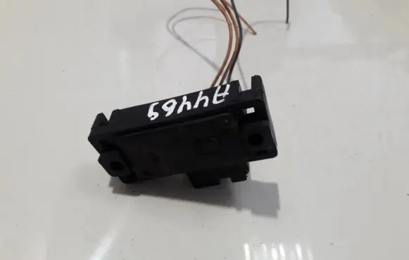 Renault Laguna I Air pressure sensor gm466