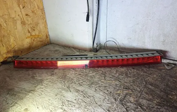 BMW 3 E90 E91 Third/center stoplight 7159020 13264010CZ 479221