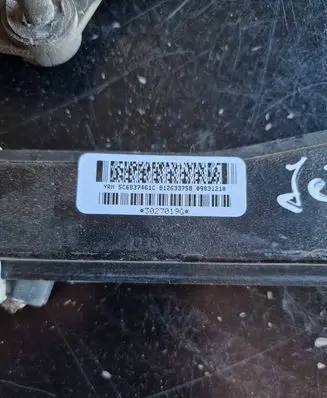 Volkswagen Jetta VI Front window lifting mechanism without motor 5C6837461C 812633758 3027019G