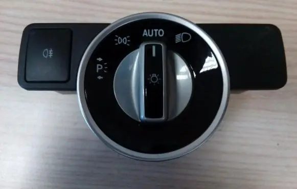 Mercedes-Benz CLA C117 X117 W117 Light switch A2129050551 AK175