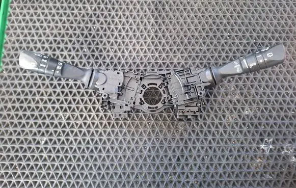 Toyota Auris E180 Gear shift switch/knob 