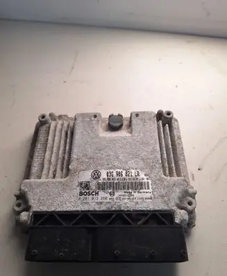 Volkswagen PASSAT B6 Engine control unit/module