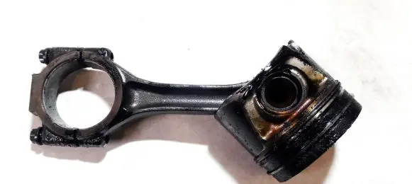 Mitsubishi Outlander Piston with connecting rod 038J BHS