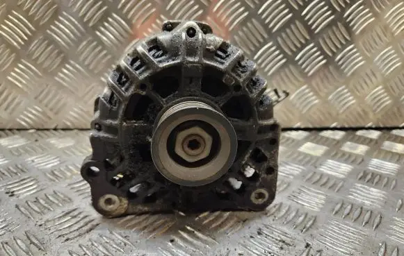 Skoda Fabia Mk1 (6Y) Generator/alternator 03D903025J