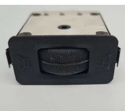 BMW 5 E28 Sound control switch 1368769