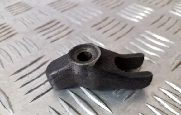 KIA Sorento Fuel Injector clamp holder