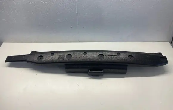 Seat Alhambra (Mk2) Rear bumper foam support bar 7N0807251a