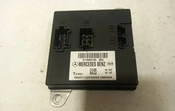 Mercedes-Benz E W211 Comfort/convenience module 2115452132