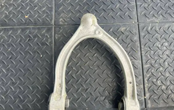 Mercedes-Benz C W205 Front upper control arm/wishbone 