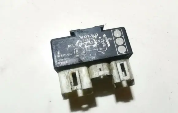 Coolant fan relay
