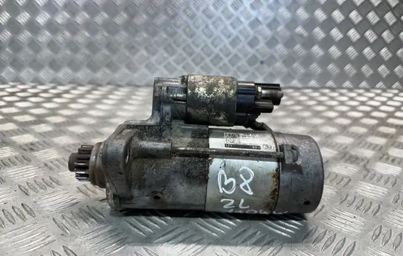 Volkswagen PASSAT B8 Starter motor 02E911024J