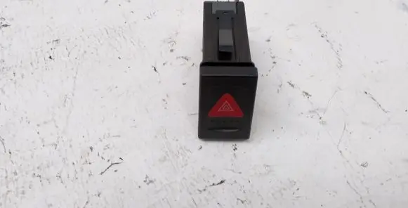 Volkswagen PASSAT B5.5 Hazard light switch 3B0953235D