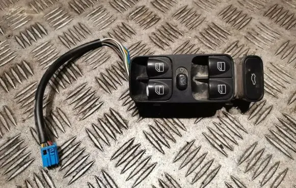 Mercedes-Benz C W203 Electric window control switch